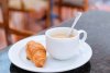 petit-dejeuner-facile-matin-croissant-cafe-chaud_48883-186.jpg